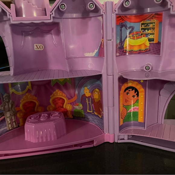 Mattel castle - Picture 3 of 3